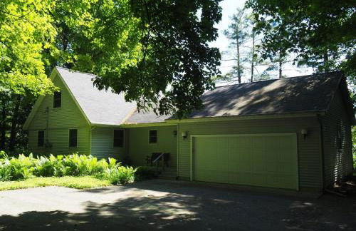 A Short's Walk - Lakefront w Spa & Kayaks! - Foto 16