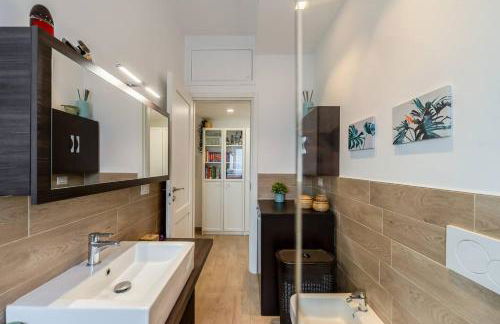 Attico Milano - 2min Metro - Elegante with AC - Foto 21