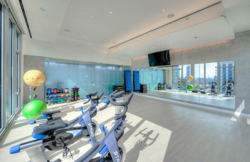 W Loop Studio w Deck Pool Gym 3 blocks to L CHI-644 - Foto 23