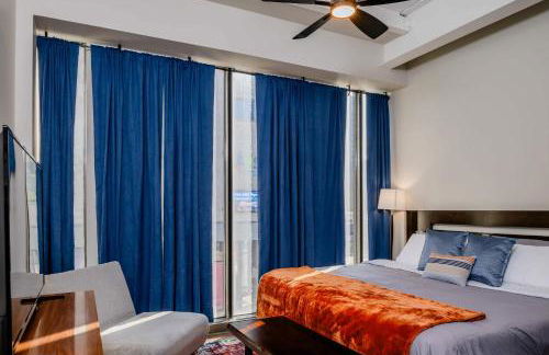 Penthouse City Overlook 2BR Apartment - free parking - Foto 8