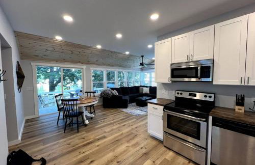 Edgerton Escape 2 on Water with Dock - Photo 3