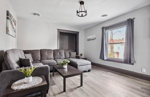 3BR Vacation Spot-Minutes to Niagara Falls USA - Foto 12