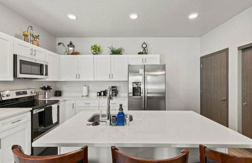 Brand New 3BD 2 5BTH Triplex Unit Near Downtown - Foto 9