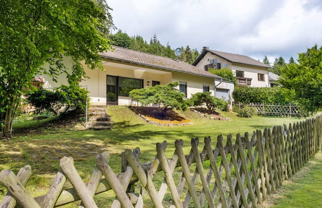 Feusdorf Forest Bungalow - Photo 26