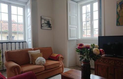 Rua Nova Apartment 28, 3 Dormitorios, WIFI, PS4 y Netflix, a 200m Catedral - Foto 33