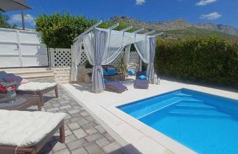 House Matenda house - Photo 1