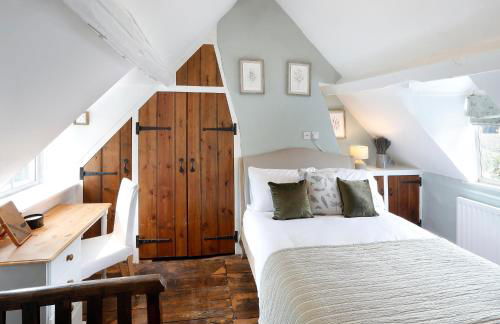 Romantic Cotswold Cottage- dog friendly and village location - Photo 5