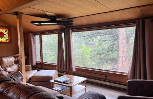 Rose Den - Romantic Mountain Cabin with Views! - Foto 10