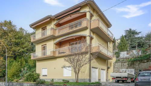 Stunning Apartment In Fosdinovo - Foto 1