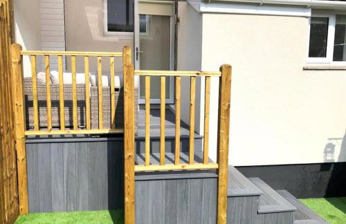 Rhondda Valleys with Breathtaking Riverside Views - Foto 22