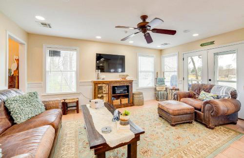 Dock and Lake Access Gem on Cedar Creek Reservoir - Foto 3