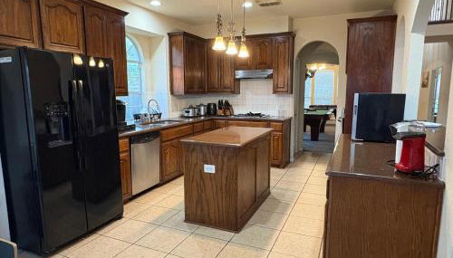 Spacious 4200 sqft - 6 bdrms 4 bath - Gym - Pets OK Near PGA - Universal KIDS - Star Frisco - Foto 3