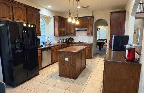 Spacious 4200 sqft - 6 bdrms 4 bath - Gym - Pets OK Near PGA - Universal KIDS - Star Frisco - Photo 41