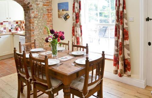 South View Cottage - Photo 4