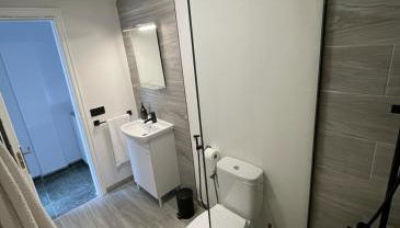 Mamarosa Fuerteventura Base Perfecta 5min Aeropuerto & Teletrabajo - Photo 3, Shower