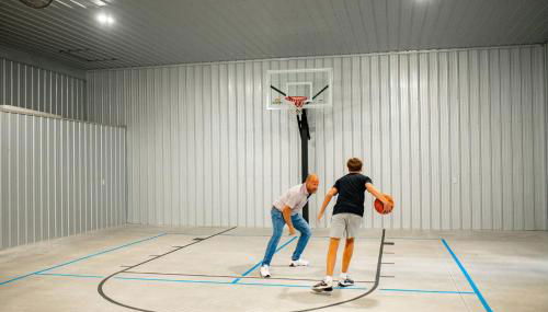 Luxury Barndo with Hot Tub, Indoor Sports Court, Private Acreage, and Near Notre Dame - Foto 4, Other