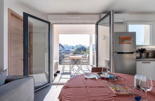 AZALEE - Parking gratuit - Terrasse couverte - Proche transport - Tout équipé - Photo 4