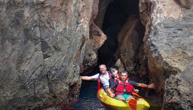 Visitando cuevas ocultas