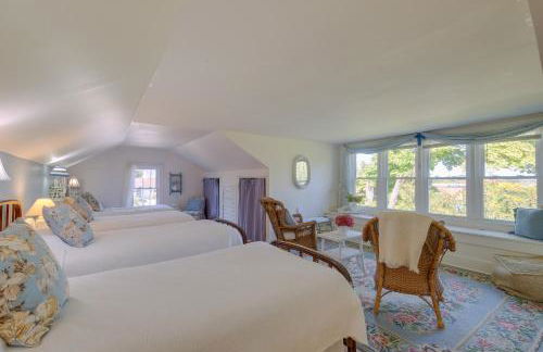 Vintage Charlevoix Home with Deck Near Round Lake! - Photo 21