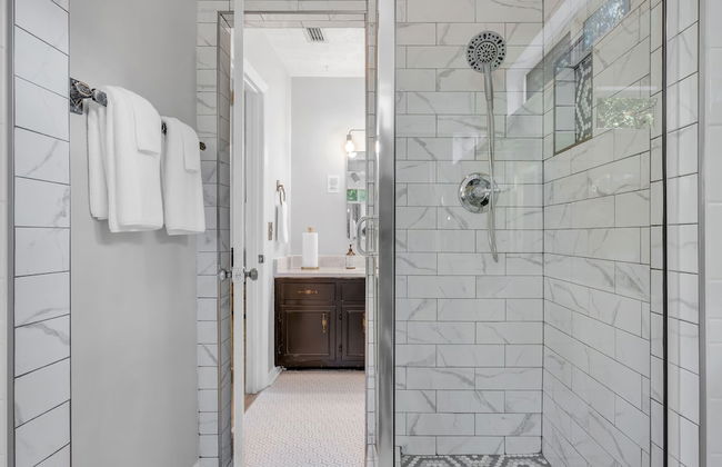 Hudson Manor 4 Bedroom Home by RedAwning - Foto 26