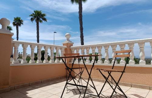 Preciosa casa con terraza y piscina R119 by Novadesta - Foto 12