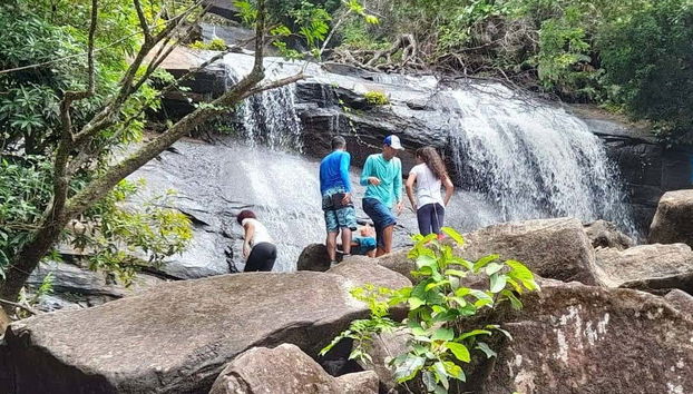 Excursión a Viçosa - Foto 2, Cascada de Caçamba