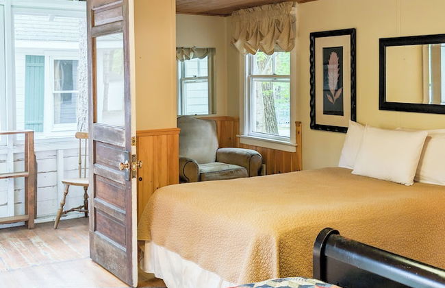 Hinckleys Dreamwood Cottages - Photo 9