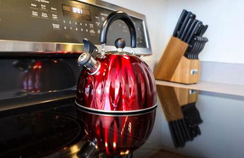 Game Room Fenced backyard Sleeps 10 Fire Pit - Photo 32