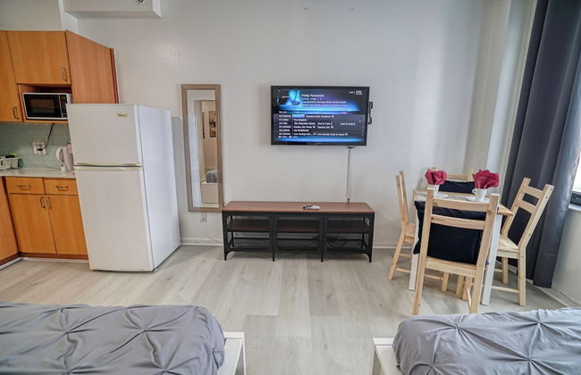 Deluxe Studios and Apartments at the Casablanca - Photo 108