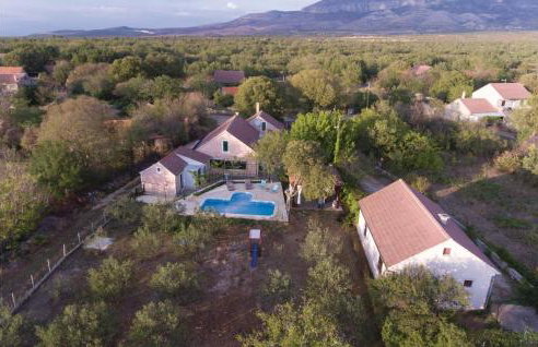 Three-Bedroom Holiday Home In Trbounje - Foto 6