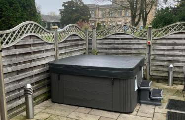 Walworth Castle Lodge - Photo 3