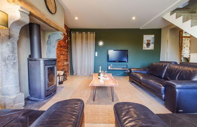 Quietly Located Farmhouse L'echappee Belle - Photo 16