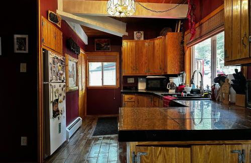 Well-appointed Adirondack cabin directly on 9-mile lake - Foto 34