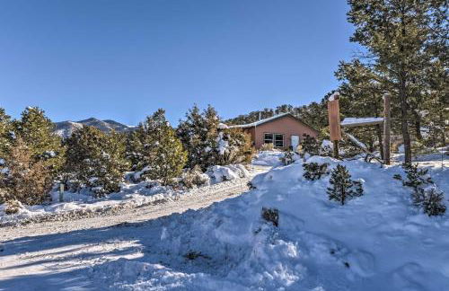 20 Mi to Taos Ski Valley Secluded Mtn-View Cabin! - Foto 32