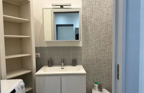 Bilocale a Chiaia vicino a Via dei Mille - Foto 11