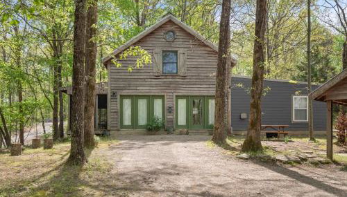 Wonderland Cabin - Enchanting Lakeside Sanctuary - Foto 4