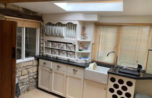 Lavender Cottage, Grade 2 Listed Period Stone Built Cottage In Pickering, North Yorkshire - Photo 28