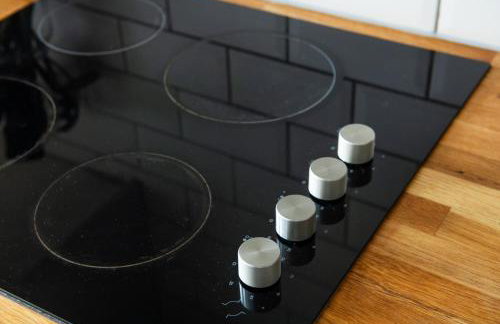 3BR Home with Garden & Free Parking - Foto 17