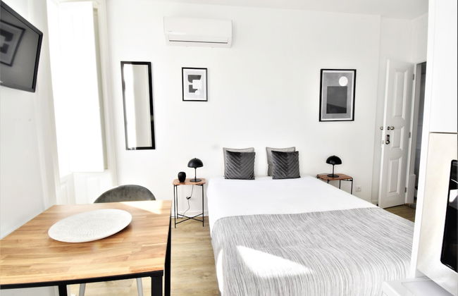 SOPHIA STUDIOS - Photo 10