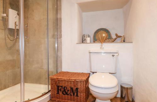 Bull Bach Old Smithy - Photo 19