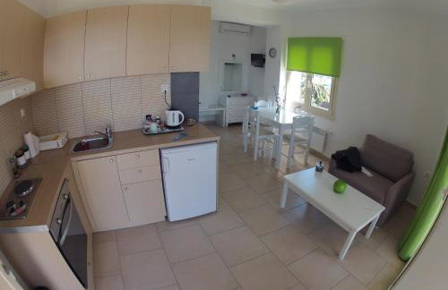 Thea Hotel - Studios & Suites - Photo 45