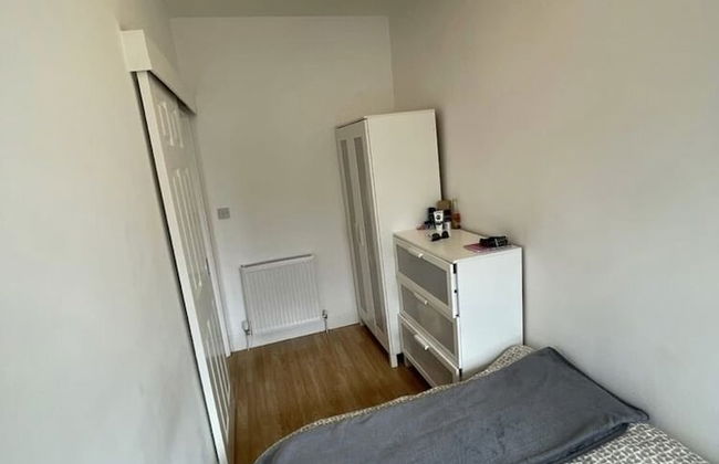 1-bed Apartment Next to Paisley Gilmour Station! - Foto 1