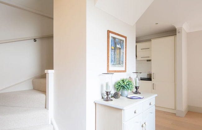 Superior House for 6 Near Beach w Parking Garden - Foto 21