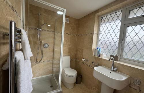 Cosy Guest House, Langley, Slough - Foto 17