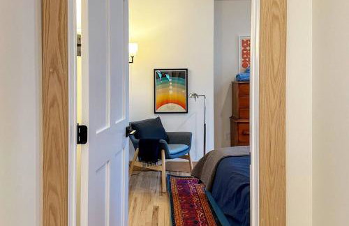 Spacious Arts Crafts Village Home Perfect Summer Base Near Trails Events - Foto 32