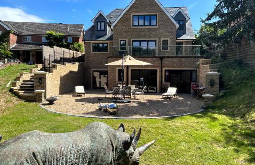 Stansted Airport Stay, Parking and Luxury Suite - Foto 5