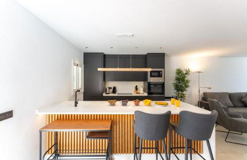 Designer loft with pool, with gigantic terrace and private parking & in the city centre - Foto 69