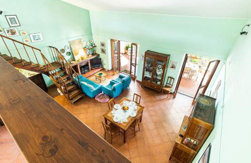 Elegante villa panoramica con giardino e idromassaggio a 10 minuti dal mare - Foto 46