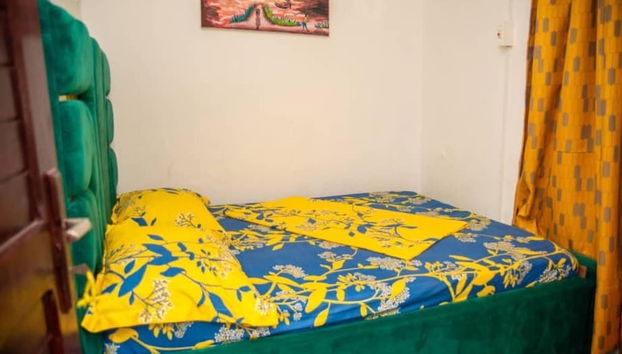 2 Bed Apt Sleeps 5 - Wifi, Parking, Balcony - Foto 3, Habitación