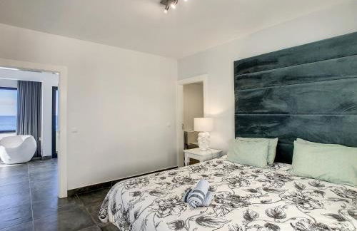 On the Wave by LovelyStay - Photo 25